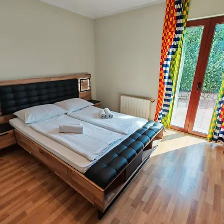 Vrata Jadrana 1 Rijeka